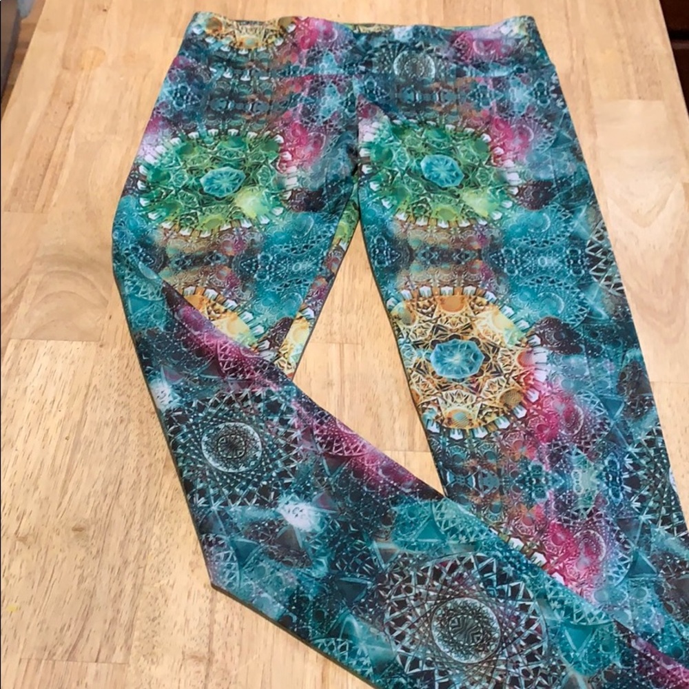 Onzie Low Rise Leggings Size S/M